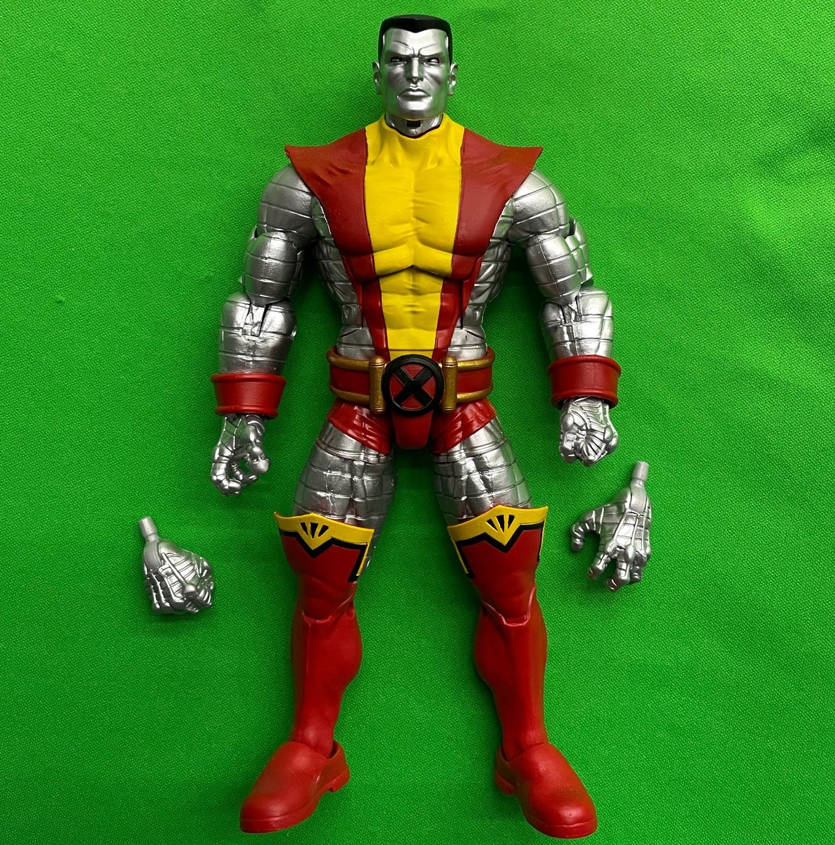 Hasbro Marvel Legends COLOSSUS (7
