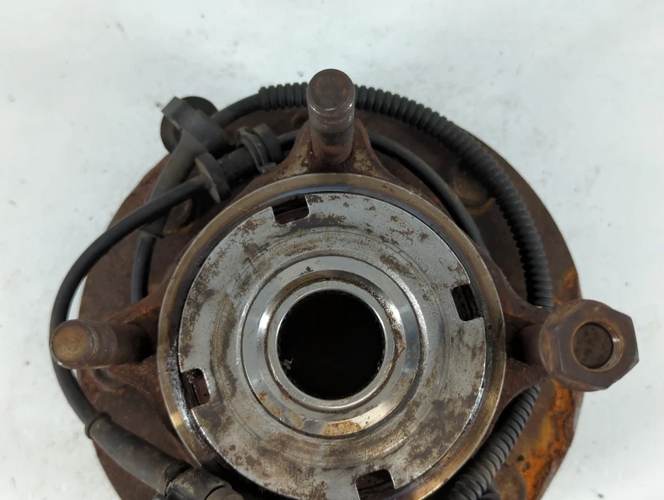 Buje de rueda delantera para conductor Dodge Caravan 1996-2007 OEM CNXCY Foto 2 de 4