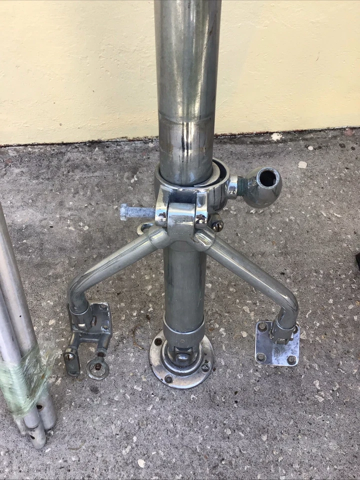 lee's tackle Jr Outrigger Bases And Poles - Image 4 of 4