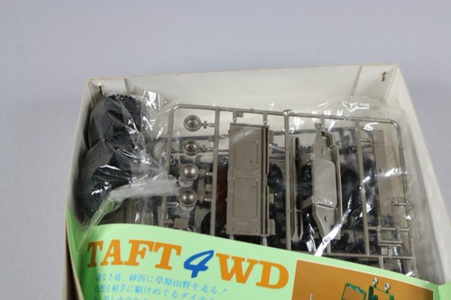 ZF1355 Nichimo 1/20 maquette voiture MC-2054 Daihatsu Taft 4WD 1600cc Moteur - Imagen 4 de 11