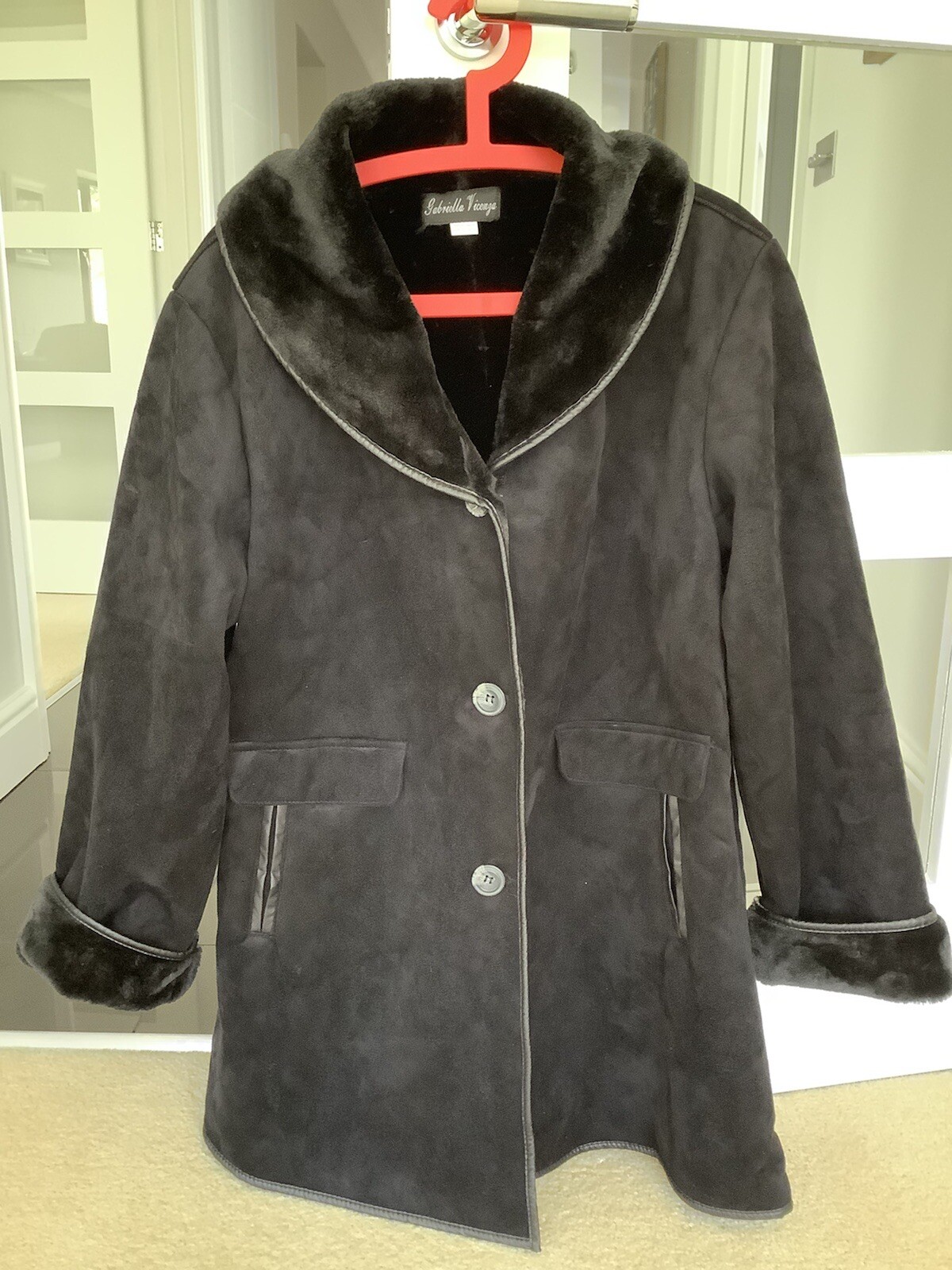 gabriella vicenza black faux Gem