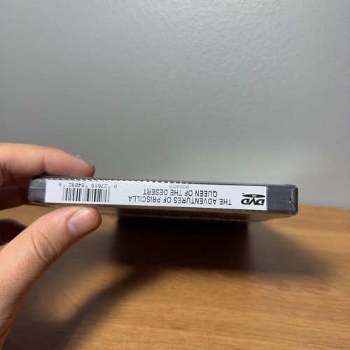 The Adventures of Priscilla Queen Desert (DVD, 2000) Stephan Elliott New Sealed - Foto 4 di 4