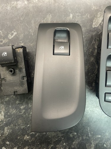 VAUXHALL ZAFIRA C TOURER FRONT & REAR WINDOW SWITCHES LEFT RIGHT 13305009 FBZ02 - Picture 4 of 10