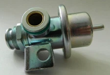 NEW Fuel Pressure Regulator Gas Chevy Olds Cutlass Pontiac Grand Prix Cavalier