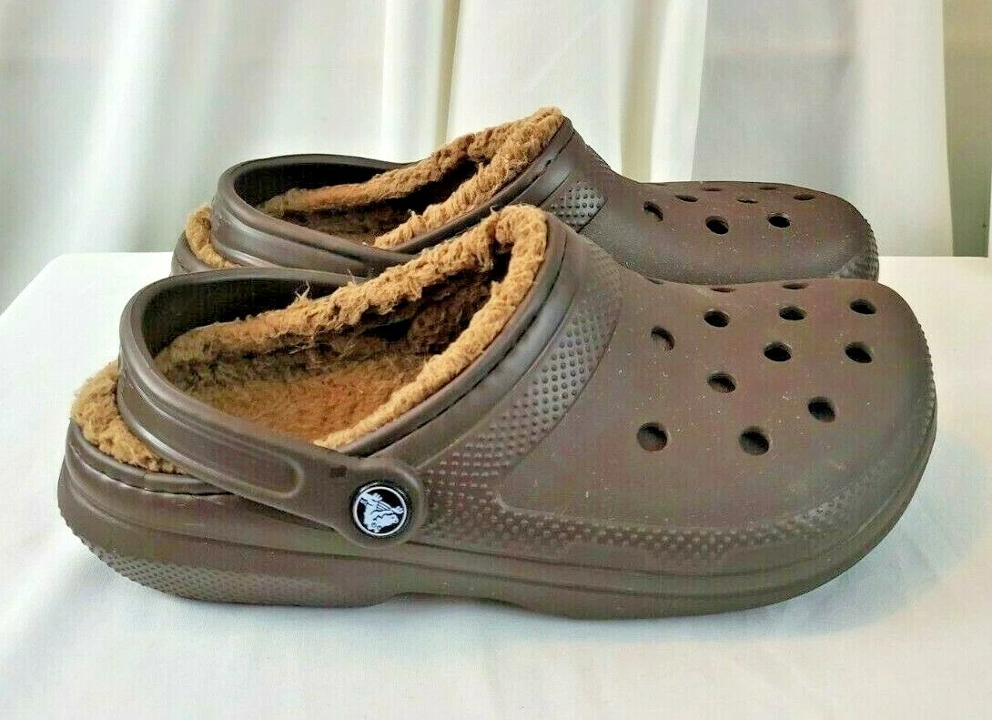 Lined crocs cheap on sale