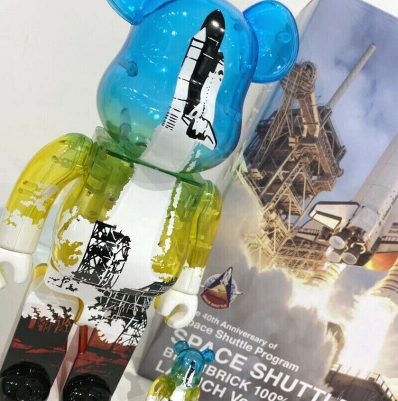 BE@RBRICK × NASA Space Shuttle Launch ver. 100% 400% MEDICOM BE@RBRICK × NASA Space Shuttle Launch ver. 100% 400% MEDICOM