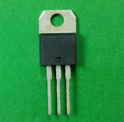 Triac BTA12-800B - Composant électronique - Marque STMI - Neuf Sous Emballage