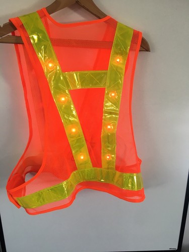 Safety Vest High Vis Orange Yellow Mesh 16 LED Red Lights with Battery Pack - 第 7/11 張圖片