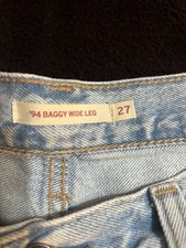 94  Baggy Wide Leg. 27x 31 Women Levi  s