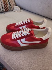 Steve Madden Dodge Suede Leather Gum Sole Red Platform Sneaker 7m