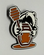 Huni Badger Logo Cannabis Lapel Pin (P171)