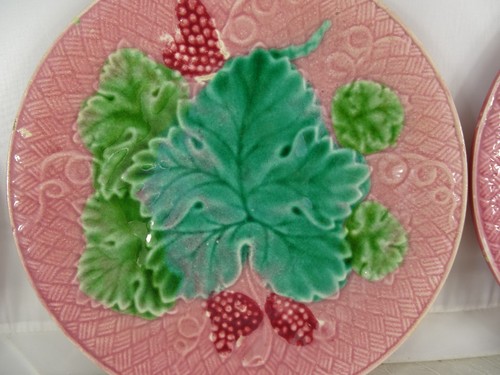 SET OF 3 ANTIQUES MAJOLICA PLATE - SALINS FRANCE GRAPES & VINE LEAVES - Picture 6 of 22