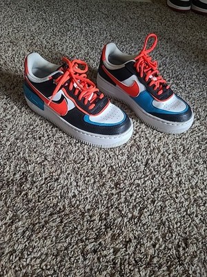 Woman 6 Nike Air Force 1 Low