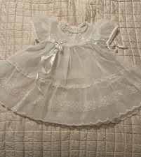 Vintage 1950s Infant Dress White Heirloom Keepsake 0-6M Christening gown
