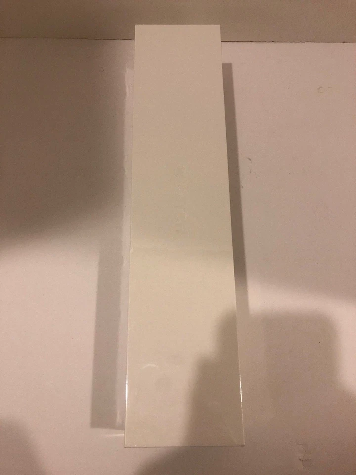 NEW SEALED Apple Watch Series 2 42mm Gold Aluminum Case Midnight Blue Sport Band - Image 4 of 4