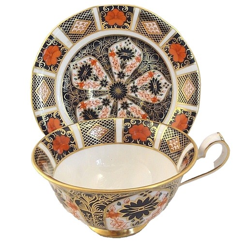 Royal Crown Derby Old Imari 1128 Elizabeth Cobalt Blue Tea Cup