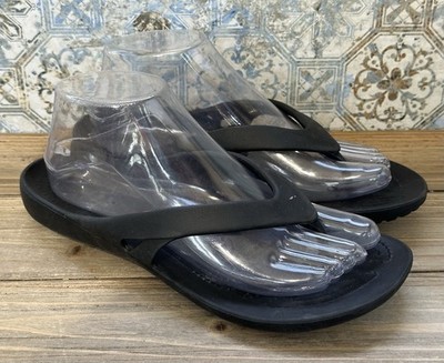 Crocs Kadee Flip Flops Sandals Women's Sz 8 Black Athleisure Comfort