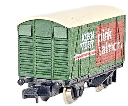 Graham Farish 2413 John West Pink Salmon Van Green Spur N Railways Waggon Boxed. | Zustand: Used