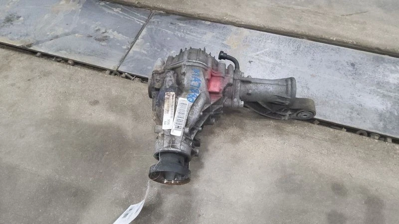 2011-2020 Dodge Durango Front Axle Differential Carrier Assembly 3.45 Ratio OEM - Image 2 of 4