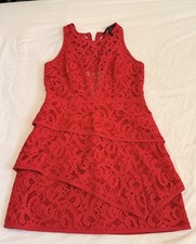 BCBGMAXAZRIA Women's Red Lace Mini Fitted Size 12 Cocktail Dress Sleeveless