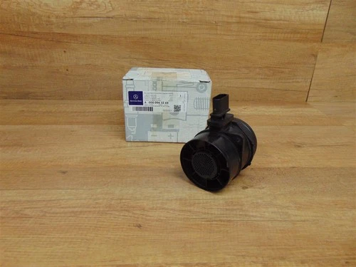 Mass Air Flow Sensor Genuine Mercedes W461/639/906 - A0000943248