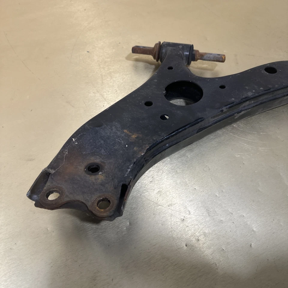 Оригинальный нижний рычаг управления передний правый для TOYOTA SIENNA 2011-2014 годов выпуска - Изображение 2 из 4