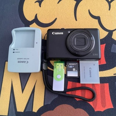 Canon Powershot S95 Digital Camera 10 Megapixel High Sensitivity