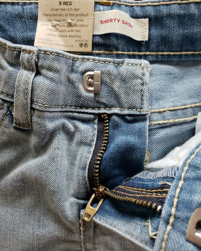 Levi Strauss & Co. ~ Girls Size 5 Regular ~ Shorty Short ~ Adjustable ~ Stretch - Picture 4 of 5