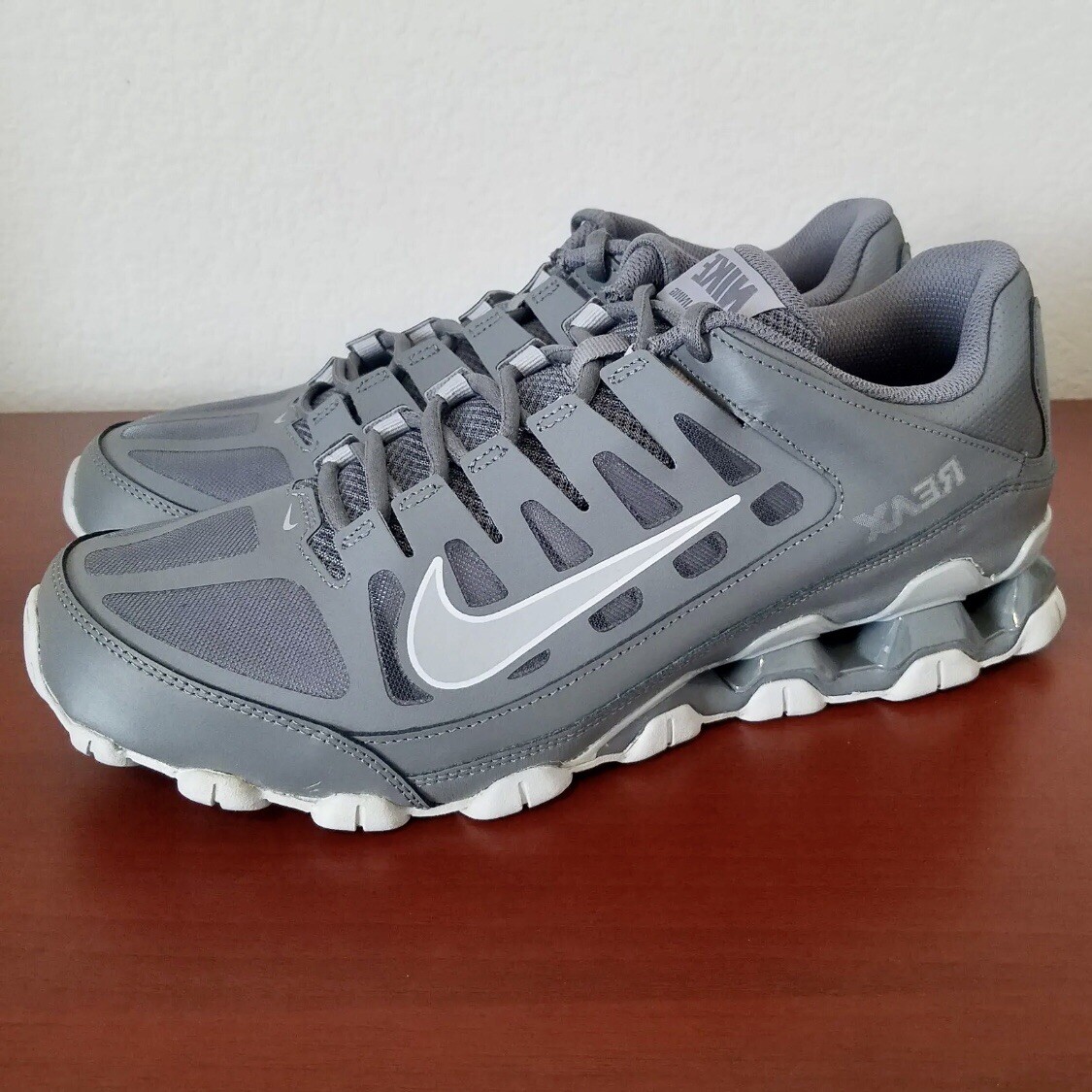 NEW Nike Reax TR Mesh Cool Grey Men’s Size 621716-010