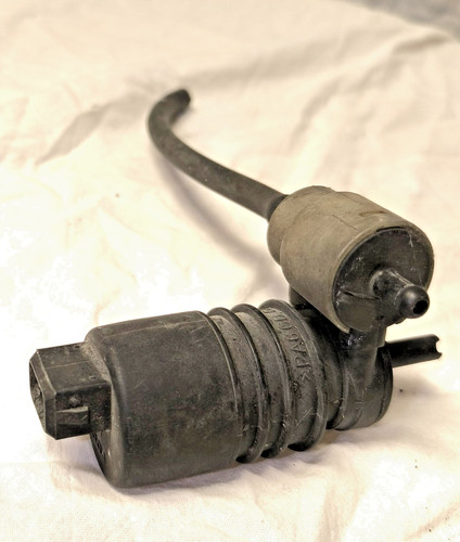 ***Waschwasserpumpe Scheibenreinigung für Golf 3 & VW Audi Seat Skoda***