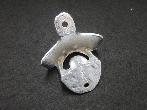 *NEW* Vintage Old Fashioned Coca-Cola Cast Iron Bottle Opener (In Box) - Picture 3 of 9