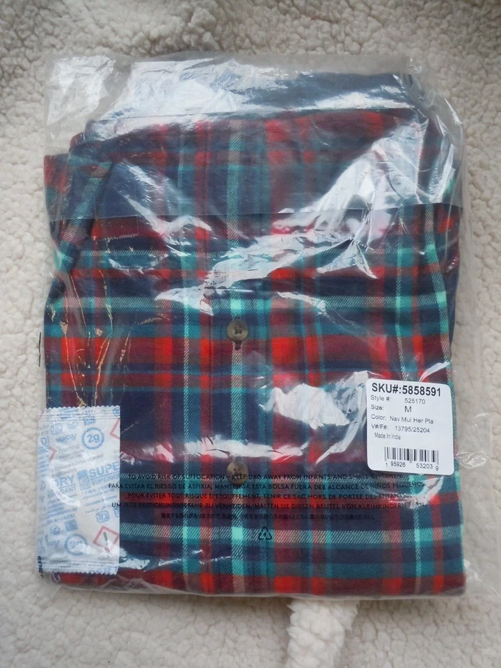 Lands end, navy multi heritage plaid flannel shirt with hood New- Choose size - Image 4 of 4