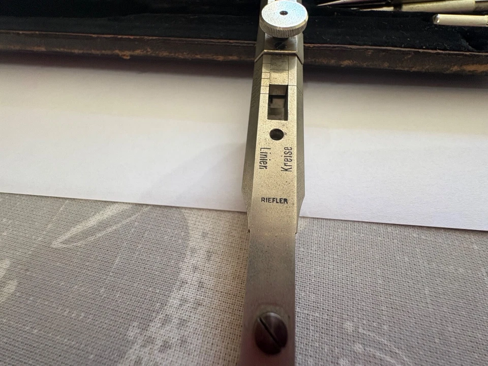 Antiguo conjunto de dibujo técnico, alemán, arquitecto, cartografía. C Riefler Foto 4 de 4