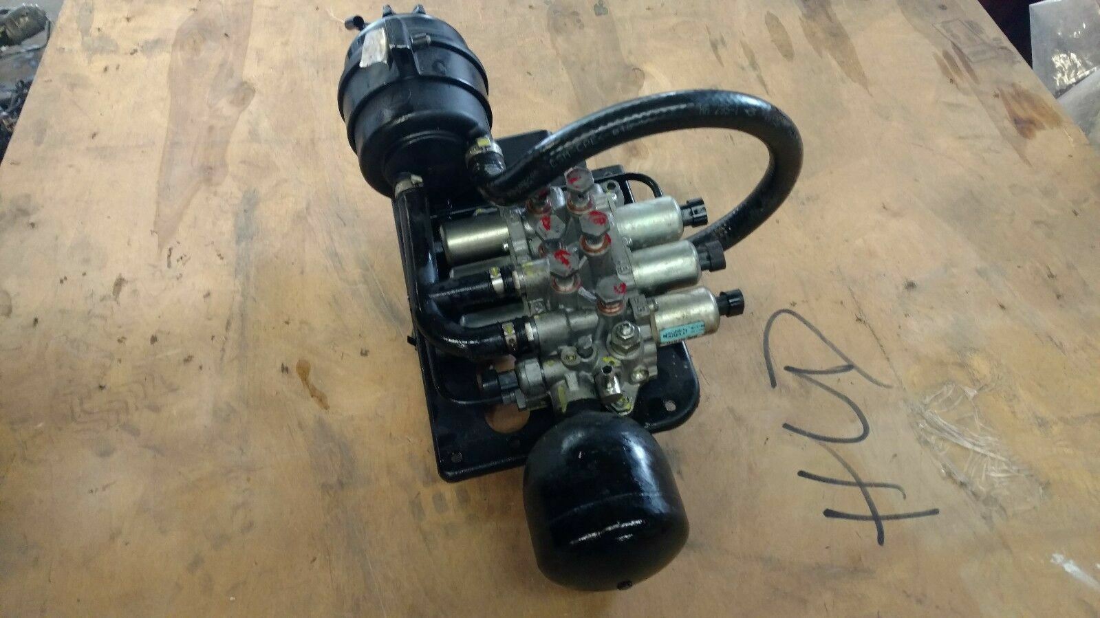 LAMBORGHINI GALLARDO MURCIELAGO TRANSMISSION HYDRAULIC VALVE UNIT OEM 086325181C
