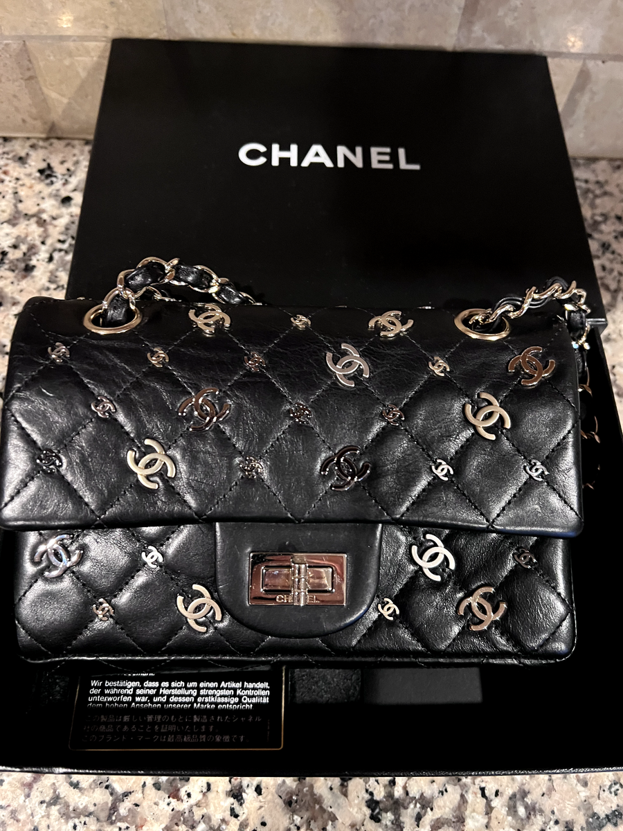 CHANEL 07P VINTAGE BLACK CC PUNK 2.55 REiSSUE 225 FLAP BAG CHANEL 07P VINTAGE BLACK CC PUNK 2.55 REiSSUE 225 FLAP BAG