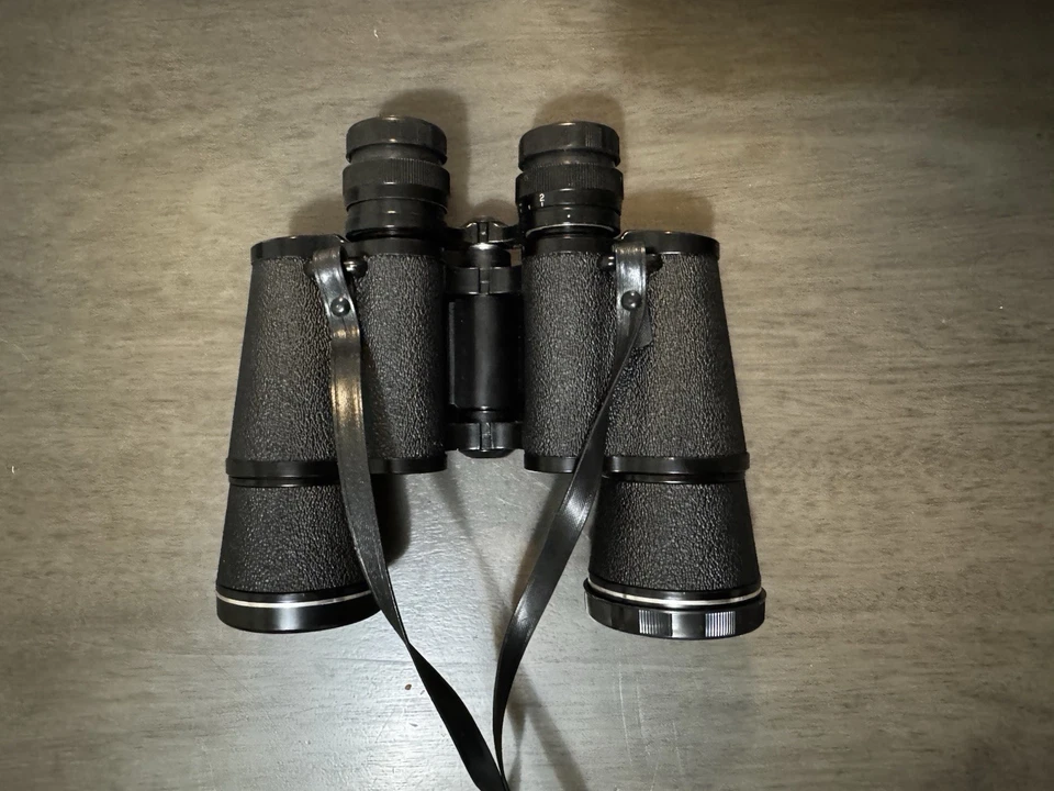 Binoculares Tasco vintage con cremallera - diseño clásico, falta una tapa de objetivo Foto 4 de 4