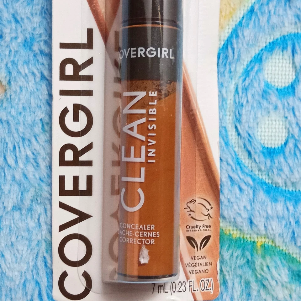 Covergirl - Clean Invisible concealer - #160 Classic Tan - Vegan - New in Box - Image 3 of 4