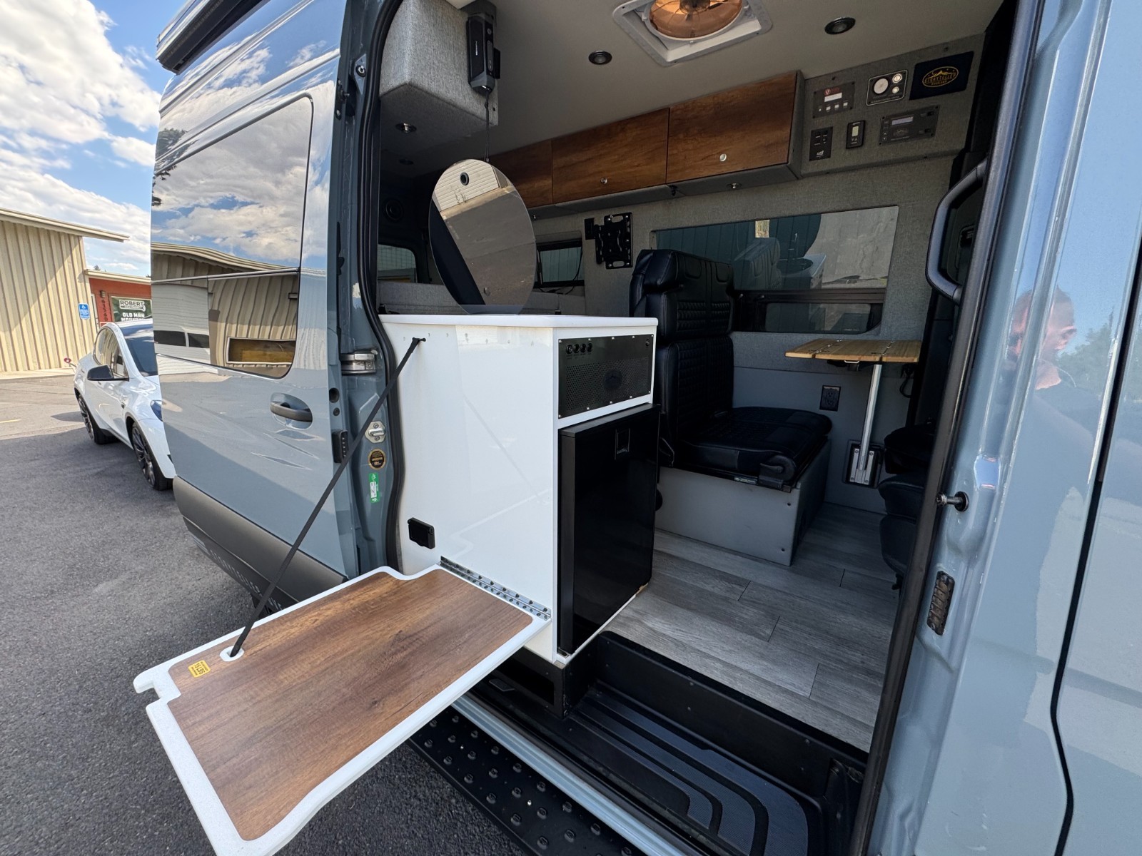 2021 Sprinter 4x4 Storyteller Stealth MODE