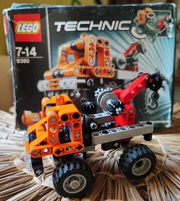 LEGO Technic 9390 Mini Tow Truck