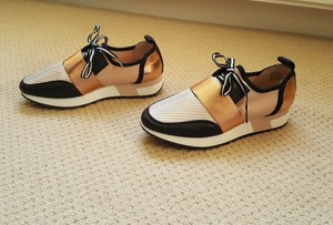 steve madden antics sneakers rose gold