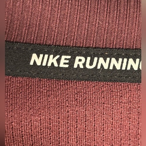 Nike Dri-FIT Laufshirt mit Daumenlöchern weinrot Top Gr. XL - Bild 4 von 6