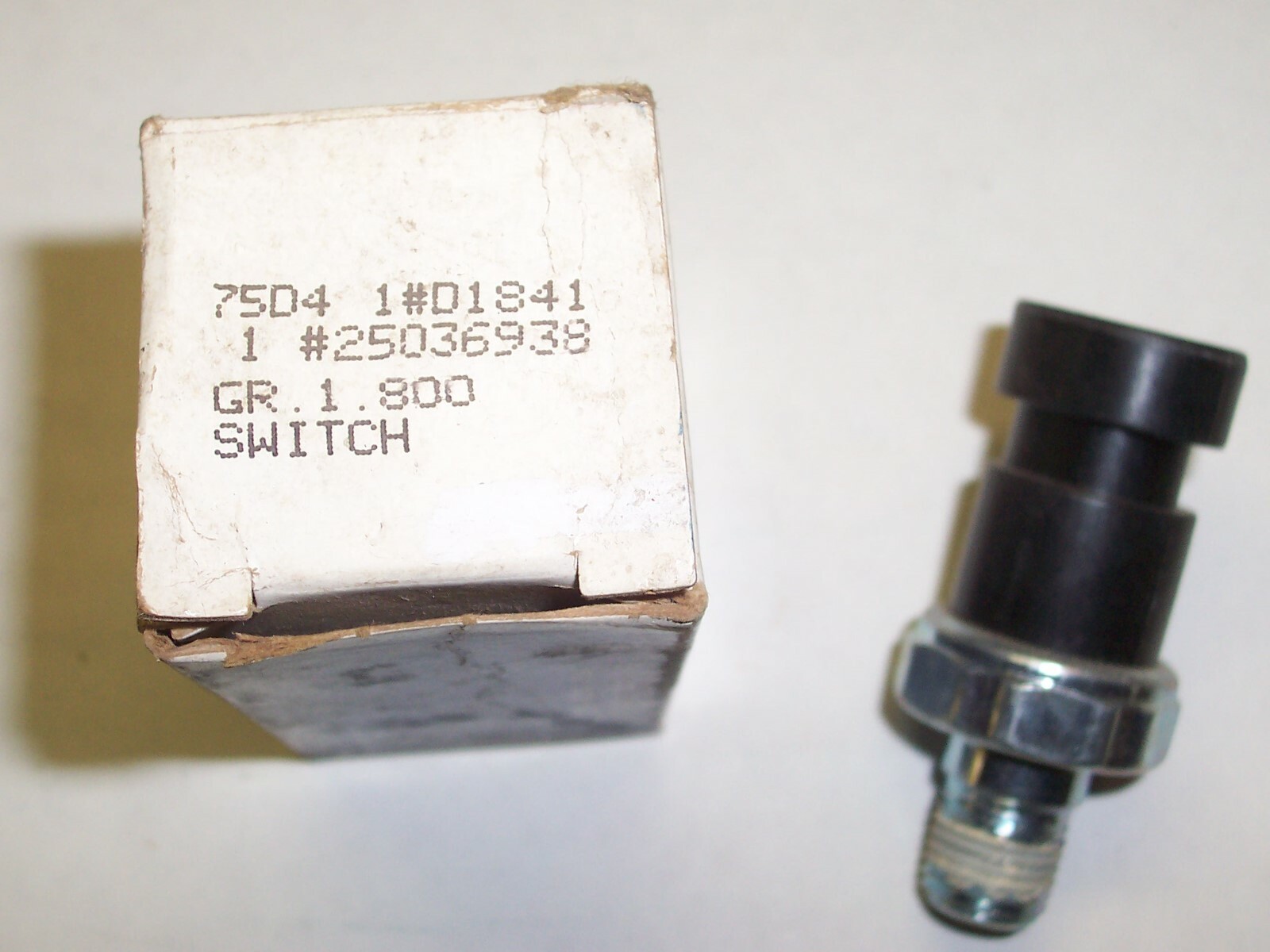 Genuine GM Oil Pressure Switch 25036938 D1841 for sale online | eBay