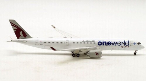 Modellino aereo pressofuso 1:400 JC WINGS QATAR AIRWAYS ONE WORLD AIRBUS A350-900 - Foto 7 di 12