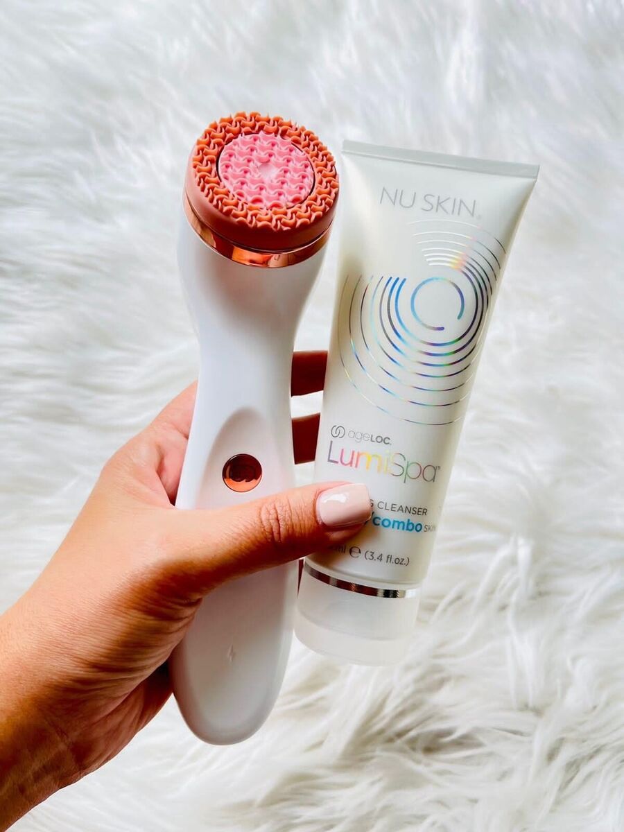 Nu Skin LUMISPA iO, Rose Gold With Normal/Combo Cleanser Nu Skin LUMISPA iO, Rose Gold With Normal/Combo Cleanser