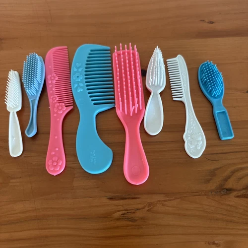Lot Of 8 Vintage Doll Hair Brushes And Combs. 1980s Pre-owned Barbie, Pony,
