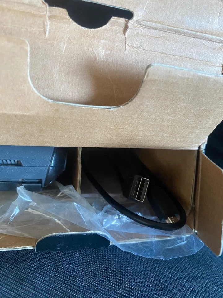 New Garmin GPSMAP 78s Handheld Marine GPS Bundle +8Gb micorSD Card Free Shipping - Image 3 of 4