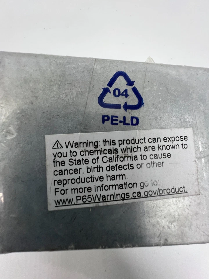(CANTIDAD 2) Caja fundida a presión sellada Velleman aluminio 4,5 X 2,6 X 2,2 G111 Foto 3 de 4