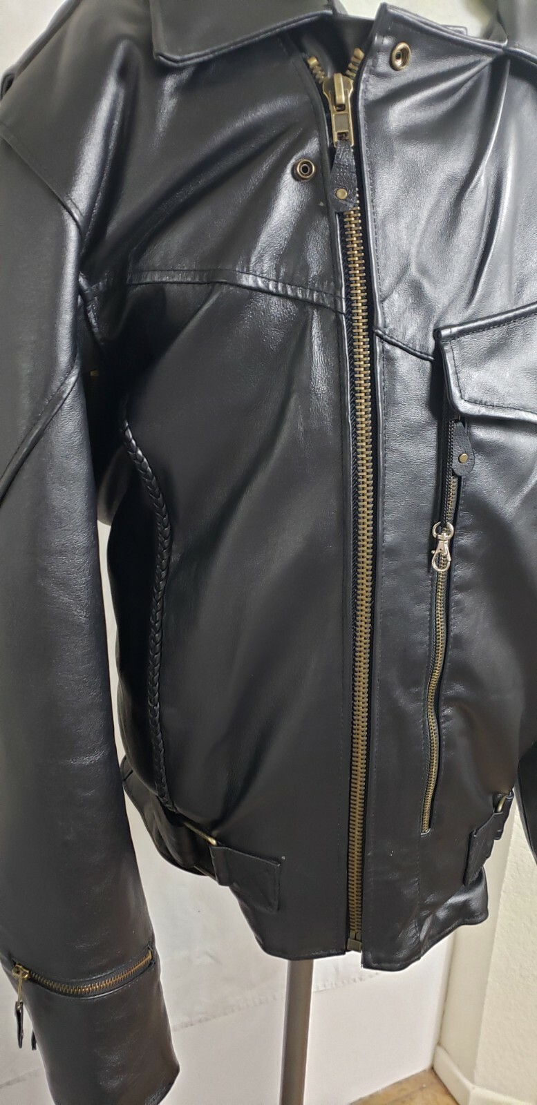 USA Bikers Dream Apparel Men's Thinsulate Lined Braid Leather Jacket Waist Sz 54