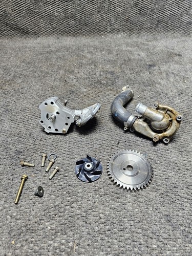2000 Polaris Sportsman 500 Engine Water Pump Cover Impeller Housing Oil Pump