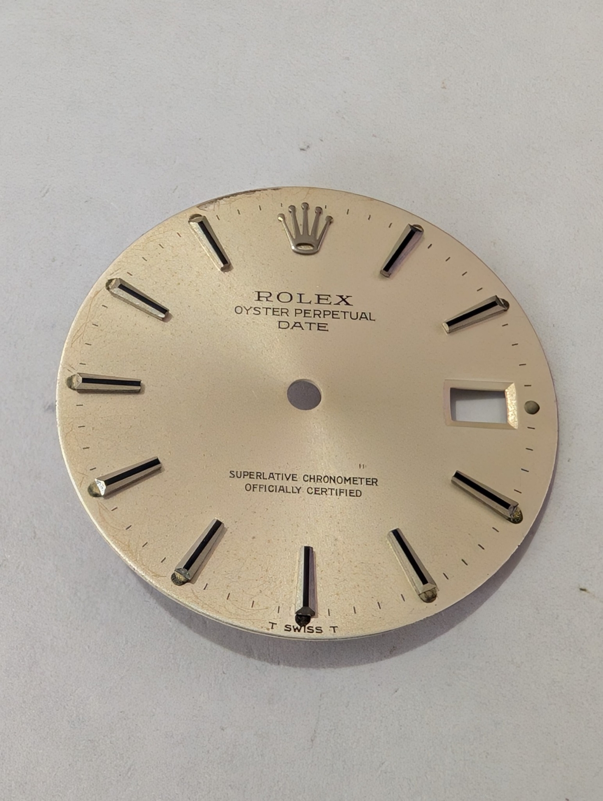 ROLEX OYSTER PERPETUAL DATE 34MM NON-QUICK DIAL - FAIR CONDITION 1500/1501